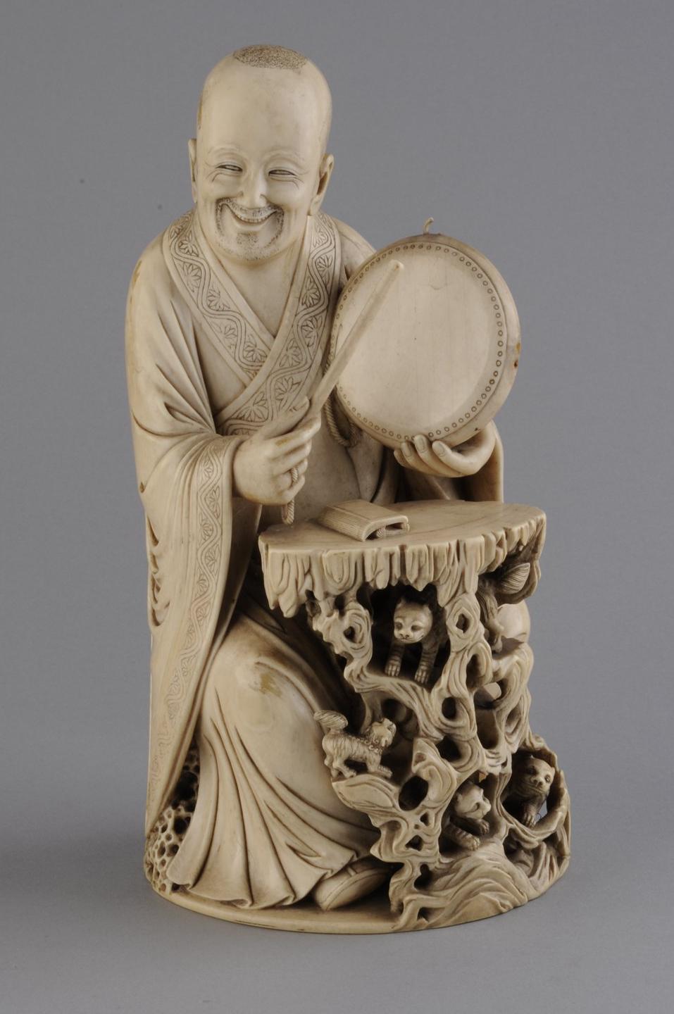 A story-teller, Three-dimensional Ivory Carving